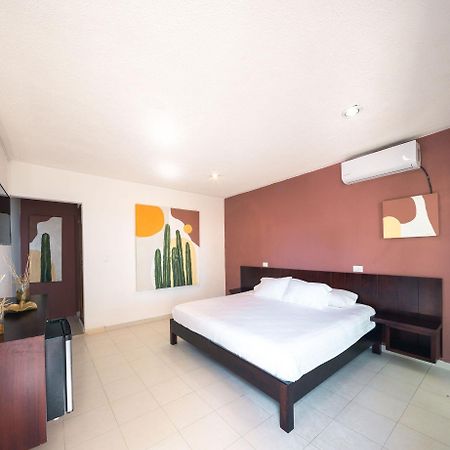 Hotel & Beach Club Ojo De Agua Пуерто Морелос Екстериор снимка